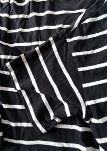 Striped Black Cropped T-Shirt