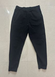 Zudio Black Slim-Fit Joggers