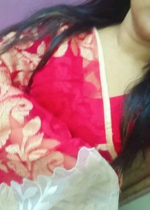 red saree