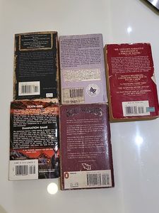5 International Books @ 100