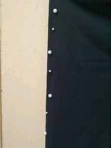 Black Leggings With Pearls