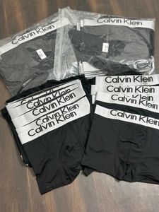 Calvin Klein Men's Boxers 3pcs ka rate hai