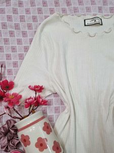 Cute Bodycon White Top with ruffled edges