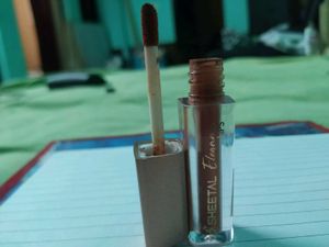 Sheetal Elegance Lips