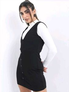 BLACK SOLID PINAFORE DRESS