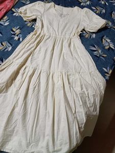 TIERED PUFF SLEEVE DRESS