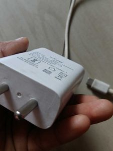 Vivo Mobile Charger 18w with cable free