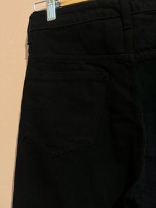 Wide leg raw hemmed denim pants • size 28