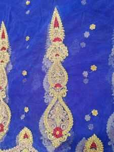 maroon and navy blue velvet saree