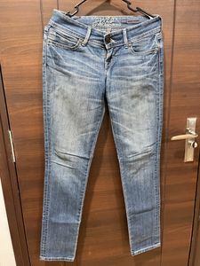 Levi’s Jeans for Grabs
