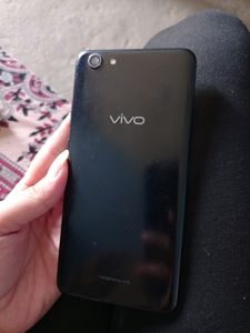 Vivo 1724