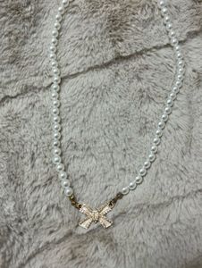 Pearl Bow Necklace