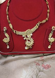 Golden Diamond Jewellery Set( Necklace & Earrings)