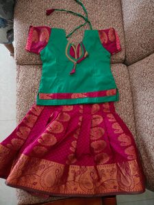 Paavadai Sattai