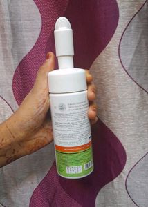 combo of Mamaearth Vitamin C Facewash And St Botanica Pure Castor Oil