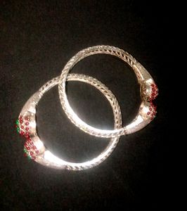 Beutifull Bangle Set