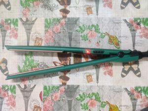 Vega Hair Straightener❤