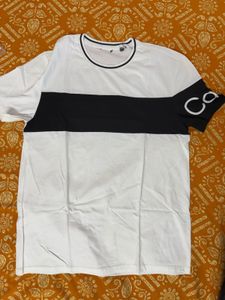 Calvin Klein T-Shirt