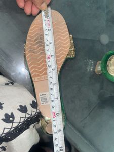 Elegant Green Velvet Slippers - Size 9/39