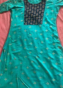 Avaasa Blue Printed Kurta