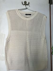 sleeveless sweater