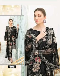 Black Floral Embroidered Pakistani Kurta Set