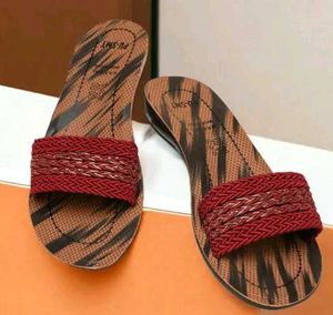 New Flipflop Women&#39;s Wear