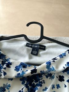 Fixed price, lovely  white dress