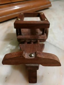 Wooden Crafted Cart Showpiece Set For Dining Hall