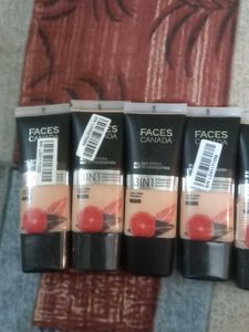 Faces Canada Foundation Pack Of 7