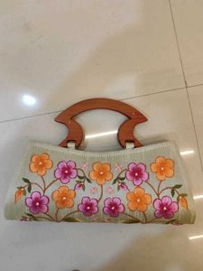 Floral Embroidered Clutch