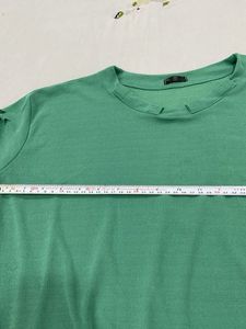 Green Long Sleeve Top