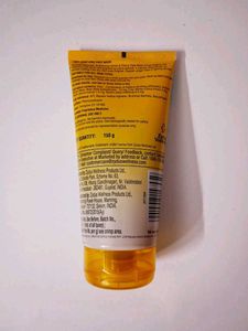 Everyuth Lemon And Cherry Face Wash 150g Pack Of 3