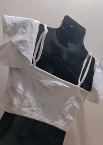 ‼️WEEKEND‼️🤍Shein Off Shoulder Crop Top🤍 ‼️SALE‼