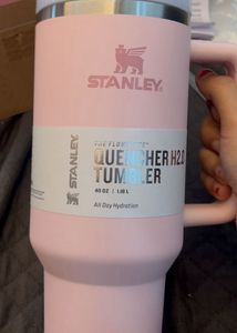 Stanley Quencher H2.0 FlowState Tumbler 40oz