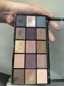 Eyeshadow Palettes Bundle