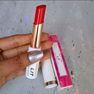Myglamm Lit Creamy Matt Lipstick Bloody Marry