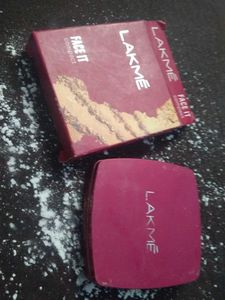Lakme Face It Compact
