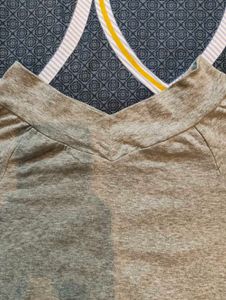 Gym Tee ( Never Wore)
