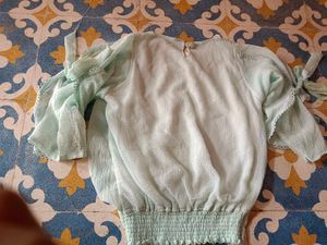 Tops &amp; T-Shirts Bundle