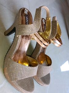 Heel Sandal