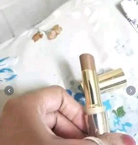 Lakme 9to5 Powerplay Priming Matte Lipstick