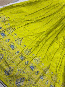 offer only 1 day long athenic gown