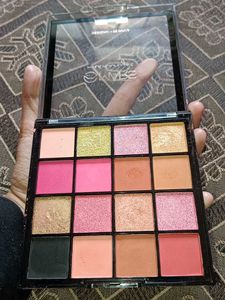 MARS Eyeshadow Palette