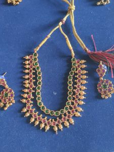 Kempu And Green New Necklace