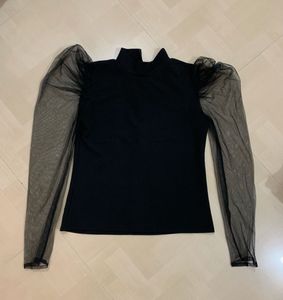 Price Reduced Women’s Top Black