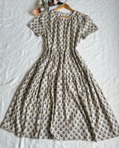 Floral Print Tiered Midi Dress