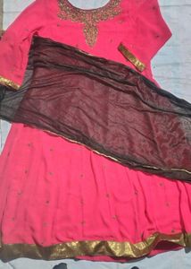 Elegant pink gaun silk