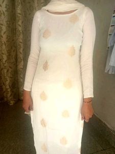 White Kurta Pent Set With Dupatta