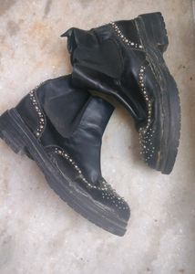 Boots With Metal Designs 240Cm